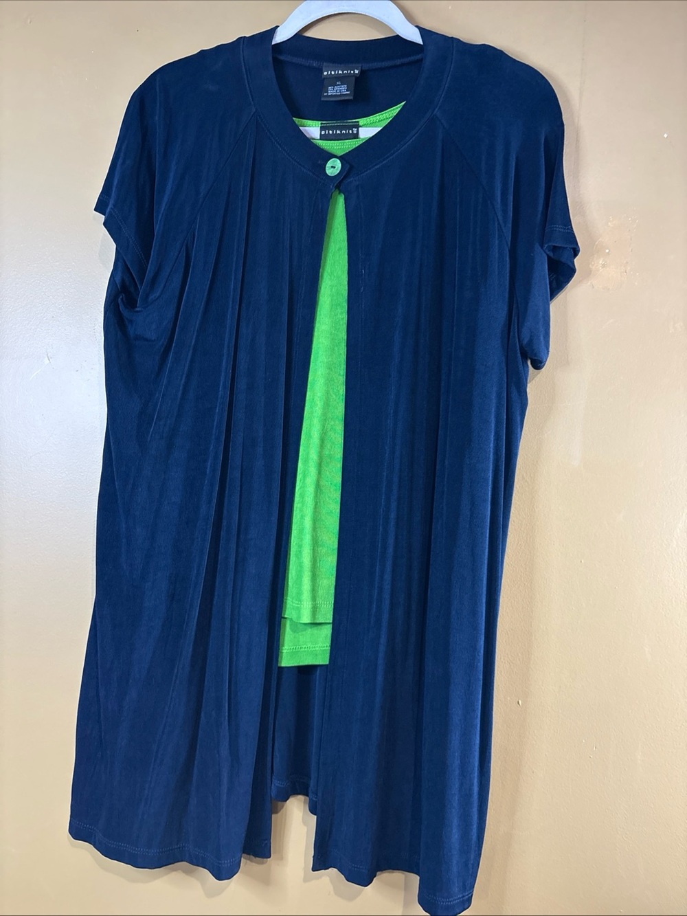 HC1017. Citiknits Royal Blue s/s cardigan with Green tank top